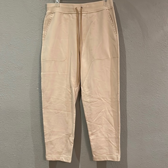 St John high Rise Sweatpants with Rhinestones on pockets NWOT - Picture 3 of 9